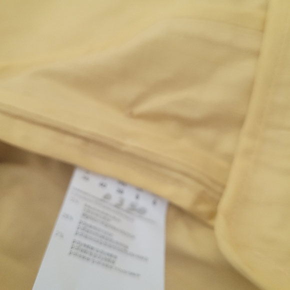 Boss yellow jacket with belt detail at back - Picture 5 of 5